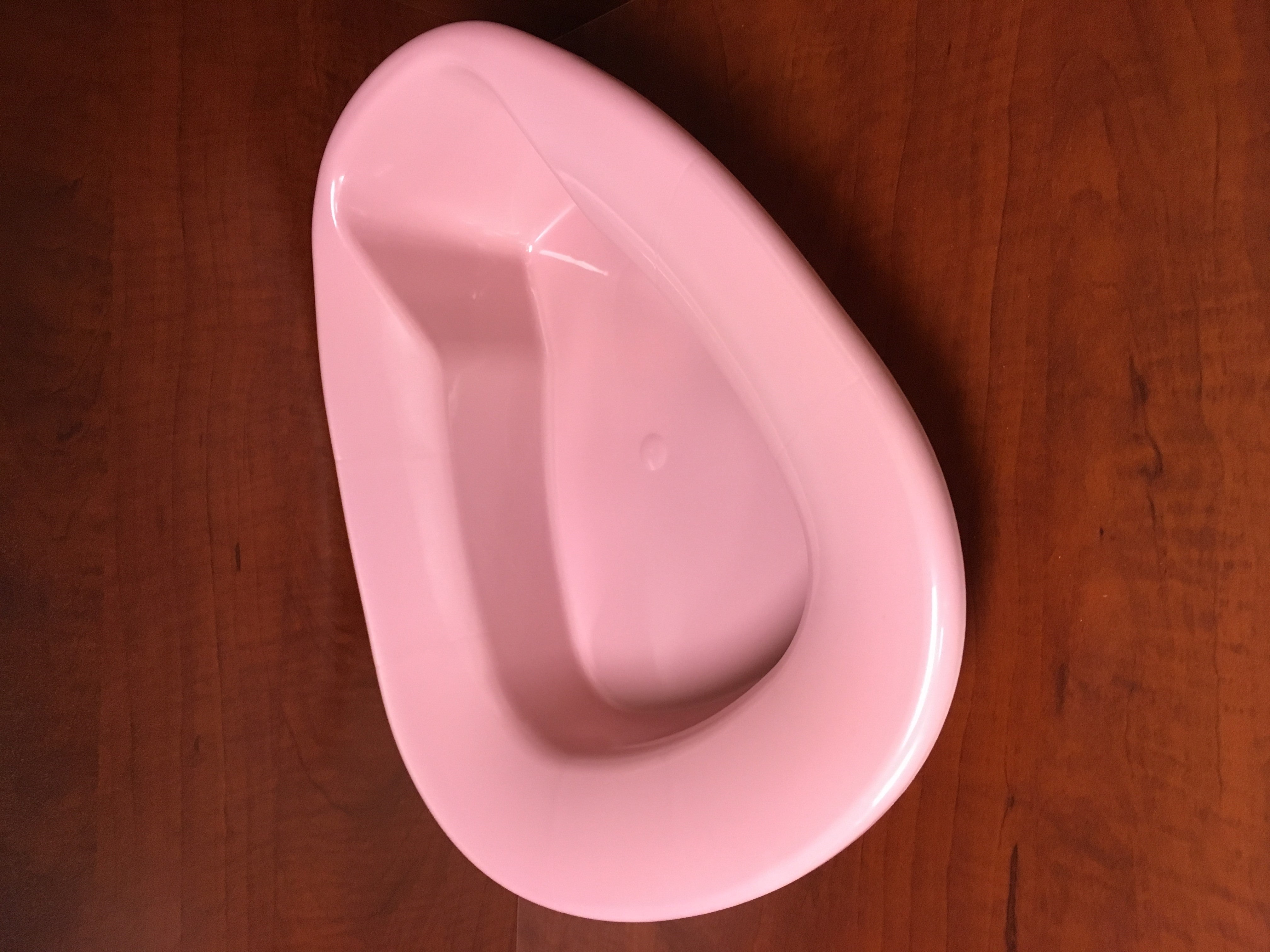 GMAX Industries Stackable Bedpan